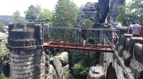 (Deutsch) Arbeiten an der Basteibrücke - der vielleicht älteste Skywalk Deutschlands wird saniert