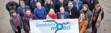 Parkleitkonzept, Gästekarte mobil, grenzübergreifender Wanderfahrplan: Die Trägergruppe Fahrtziel Natur für die Nationalparkregion Sächsische Schweiz - hier beim jüngsten Treffen im Nationalparkzentrum - ist Vorreiterin für nachhaltige Mobilität im Tourismus. Foto: Marko Förster