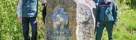 Bei seiner öffentlichen Amtseinführung ist es Borrmeister wichtig, auf die notwendige enge Zusammenarbeit mit den Entscheidern und Interessenverbänden in der Region hinzuweisen. Im Foto (v.l.n.r.): Uwe Borrmeister, Leiter Nationalpark Sächsische Schweiz, Dr. Sabine Stab - Referat 4 - Nationalparkzentrum, Christian Starke - Referat 1 - Gebietsentwicklung, Hanspeter Mayr - Referat 3 - Öffentlichkeitsarbeit/ Umweltbildung, Christina Tscheuschner - Referat 2 - Betrieb/Dienstleistung.