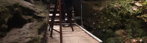 Foto: M. Aulitzky Bereits in den vergangenen zwei Wintern hat eine Spezialfirma die anspruchsvollen und körperlich schweren Sanierungsarbeiten an den Stahlkonstruktionen in den Schwedenlöchern voran getrieben und zwei Drittel der Steiganlagen saniert. Diese Arbeiten sollen in diesem Winter zum Abschluss gebracht werden.