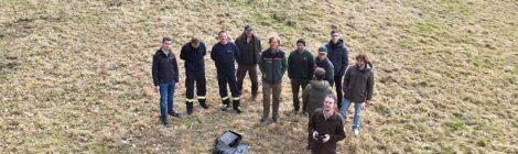 Foto: A. Nowak Vertreter von Stadtverwaltung und Feuerwehr gemeinsam mit Mitarbeitern der Nationalparkwacht und dem Team des StartUp-Unternehmens „TRID-Systems“