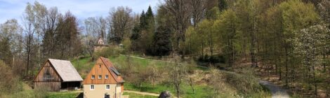 Foto: M. Pussak Wer gern natürliche aber auch kulturelle Besonderheiten entdeckt, kann ab sofort wieder täglich von 10 bis 18 Uhr in einer der sechs Nationalpark-Informationsstellen in verschiedenen Ausstellungen anregendes über Geschichte, Lebensräume oder Waldentwicklung im Elbsandsteingebirge erfahren. Ein weiterer Service der Nationalpark- und Forstverwaltung von Sachsenforst sind über 50 thematische Wanderungen im Elbsandsteingebirge.