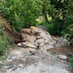 Der Felssturz behindert aktuell den Amselgrund hinter dem Amselsee Richtung Rathewalde. Der Zugang zur Felsenbühne von Kurort Rathen ist nicht betroffen. Foto: Philipp Hahn